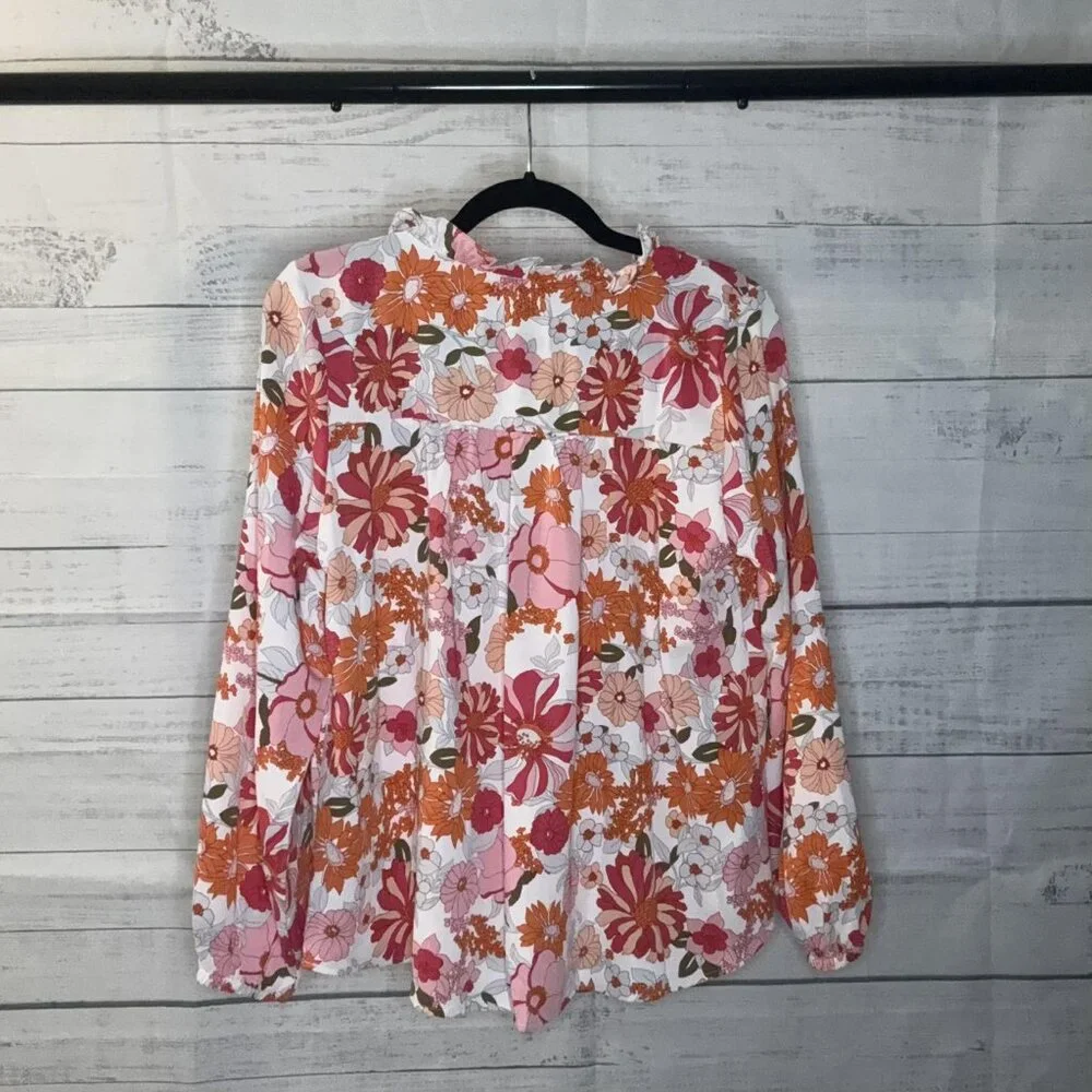 NWOT Floral Print Blouse - Picture 5 of 7